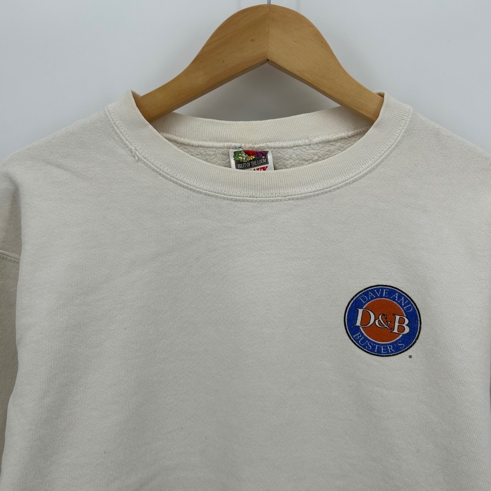 Vintage 90s Fruit of the Loom Dave and Busters Sweatshirt Mens Medium Cream